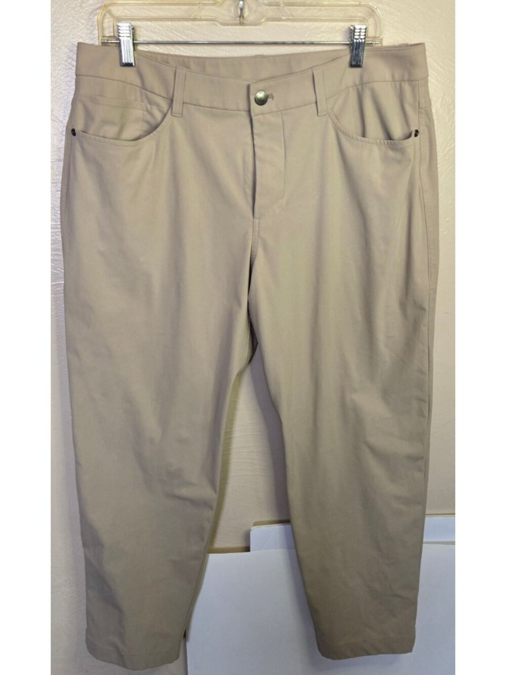 Lululemon Men's 5 Pocket ABC Pants Warpstreme Cropped Pants Size 34 Casual